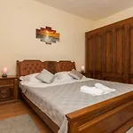Apartment Mladenka *