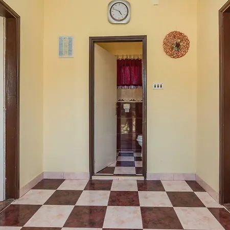 Appartement Mladenka Sukošan